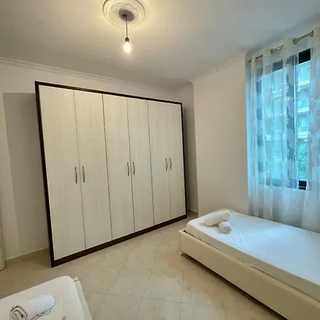 Bella Vista Lungo Mare Apartment Vlore