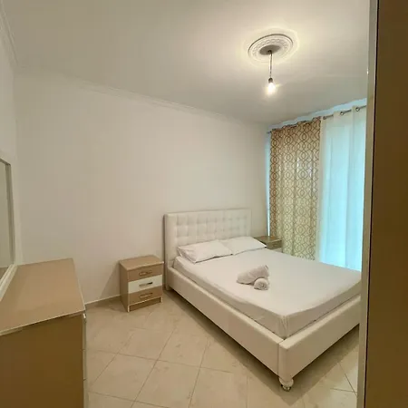 Bella Vista Lungo Mare Apartment Vlore